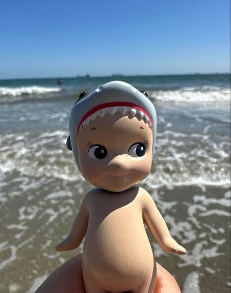 shark sonny angel Shark Sonny Angel, Sonny Angel Clothes, Sonny Angels, Angel Chicken, Do Cute, Angel Doll, Sonny Angel, Baby Angel, Baby Shark