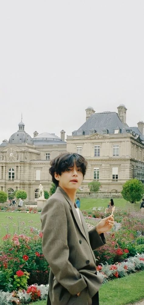 TAEHYUNG WALLPAPER Kim Taehyung Hd Pictures, Kim Taehyung Hd, V Instagram Story, Bts Hd Pictures, Bts Hd, Bts Twice, Taehyung Wallpaper, Bts Wallpaper Lyrics, Hd Pictures