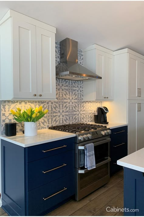 Blue And White Kitchen Cabinets, Blue Kitchen Cabinets, Diy Kitchen Renovation, Modern Farmhouse Kitchen, Blue Cabinets, Shaker Cabinets, Dark Cabinets, Kitchen Cabinet Colors, Blue Kitchen