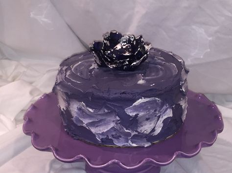 Antiqued dark purple buttercream Dark Purple Party Aesthetic, Dark Purple Cake Aesthetic, Dark Purple Birthday Cake, Dark Purple Cake, Dark Purple Cupcakes, Chocolate Cake Purple Decoration, Purple And Black Halloween Birthday Cake, Purple Desserts, Purple Cakes Birthday