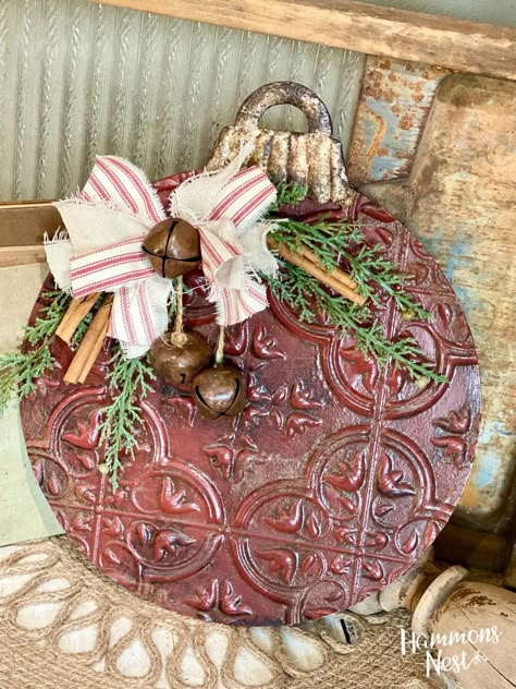 Rustic Makeover on Dollar Tree Christmas Ornament - Hammons Nest Yule Ideas, Dollar Store Christmas Crafts, Xmas 2024, Pizza Pan, Tile Crafts, Dollar Store Christmas, Dollar Tree Christmas, 2022 Christmas, Ornament Ideas