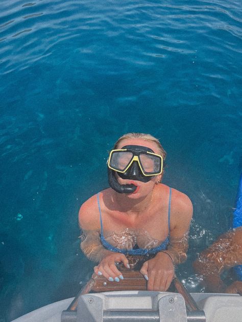 Greece Snorkeling, Greece Catamaran, Catamaran Pictures Ideas, Catamaran Aesthetic, Greece Poses, Snorkeling Aesthetic, Snorkeling Pictures, Cruise Aesthetic, Vacay Pics