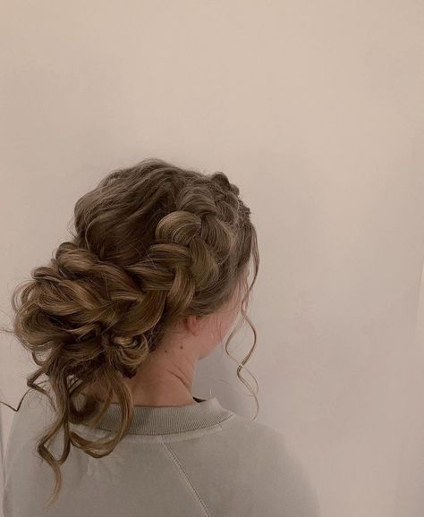 Apostolic Wedding Hairstyles, Holiness Hairstyles, 1800s Hair, Apostolic Hairstyles, Pentecostal Hair, Apostolic Hair, Church Hair, Pentecostal Hairstyles, Diy Hair Hacks