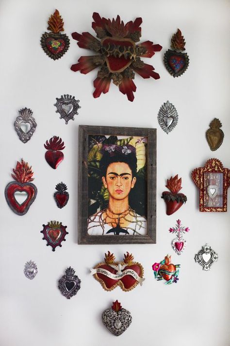 Mexican Interiors, Frida And Diego, Mexican Wall, Frida Art, Mexican Home Decor, Mexican Home, Mexican Decor, Mexican Artists, Arte Inspo