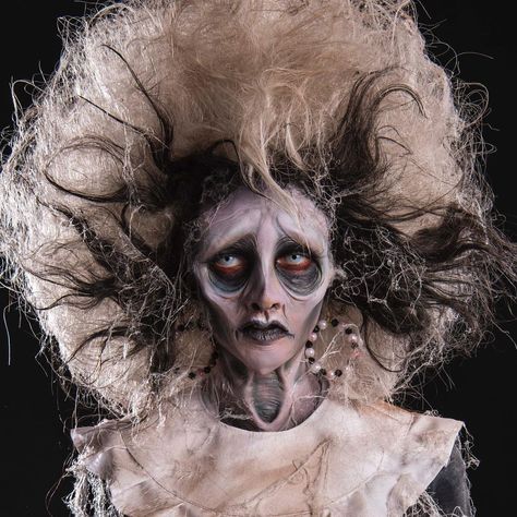 Alternative Drag, Ghost Makeup, Morning Cup Of Coffee, Prosthetic Makeup, Drag Makeup, Witch Doctor, Costume Inspo, Creative Costumes, Crazy Makeup