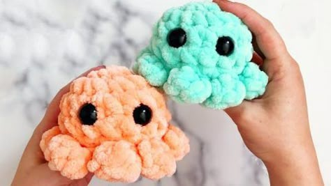 How To Crochet A Baby Octopus | DIY Joy Projects and Crafts Ideas Crochet Animals Octopus, Easy Crochet Octopus For Beginners, Simple Crochet Octopus, Mini Octopus Crochet Pattern No Sew, Crochet Octopus Video Tutorial, How To Crochet Mini Octopus, Tiny Crochet Octopus Pattern, Super Easy Crochet Animals, Crochet Tiny Octopus Free Pattern