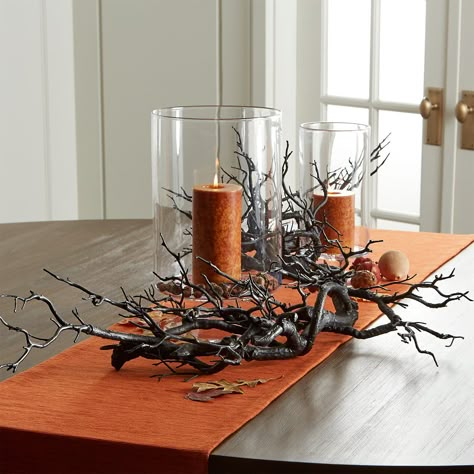 Artificial Spooky Black Garland White Table Runner, Outside Fall Decor, Table Halloween, Orange Table, Halloween Table Decorations, Runner Table, Fall Thanksgiving Decor, Thanksgiving Table Decorations, Fall Halloween Decor