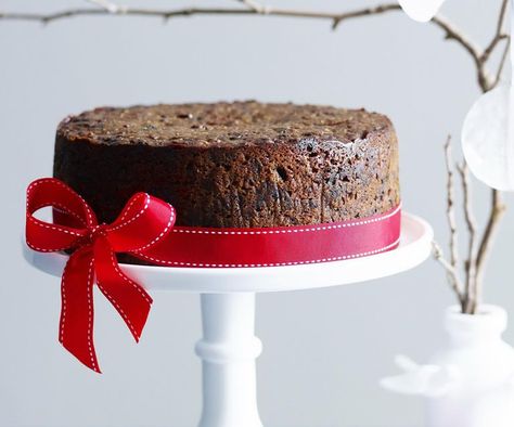 IRISH PUDDING Cake Australian Christmas Food, Fruit Cake Recipe Christmas, Fruit Cake Recipe, Cake Light, Fruit Cake Christmas, Fruitcake Recipes, Cake Vegan, Xmas Cake, Pudding Cake