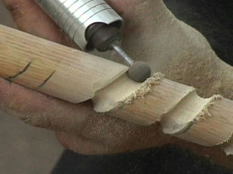 Stick Carving Ideas, Walking Stick Carving, Wood Carving Ideas, Stick Carving, 1000 Lifehacks, Handmade Walking Sticks, Dremel Crafts, Hantverk Diy, Hand Carved Walking Sticks