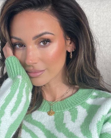 Michelle Keegan returns to Instagram and fans are saying the same thing | HELLO! Michelle Keegan Hair, Michelle Keegan Style, The Masked Singer, Masked Singer, Michelle Keegan, Foto Art, Hazel Eyes, Looks Style, Dark Hair