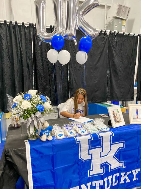 College Signing Table Ideas, College Commitment Signing Table, Signing Tables For College, Athlete Signing Day Table Ideas, Senior Signing Day Table, High School Signing Day Table Ideas, National Signing Day Table Ideas, Signing Day Table College, College Signing Day Table Ideas