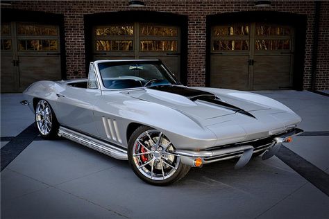 You will ❤ MACHINE Shop Café... Welcome to ❤ The MACHINE..... ◆ The MACHINE Shop Café ◆ (1965 Corvette Custom Roadster) 67 Corvette, 1967 Corvette, Corvette Custom, 1965 Corvette, Corvette C2, Classic Corvette, Car Pics, Best Cars, Chevy Corvette