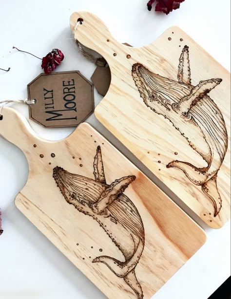 Whale Pyrography, Wood Burned Gifts, Amazing 3d Tattoos, Wood Burning Patterns Stencil, Wood Burning Techniques, Wood Burn Designs, Burning Wood, Woodburning Projects, Pyrography Art