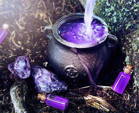 Yennefer Of Vengerberg, Mini Game, Magic Aesthetic, Halloween Images, Halloween Photos, Witch Aesthetic, All Things Purple, Witchy Vibes, Halloween Pictures