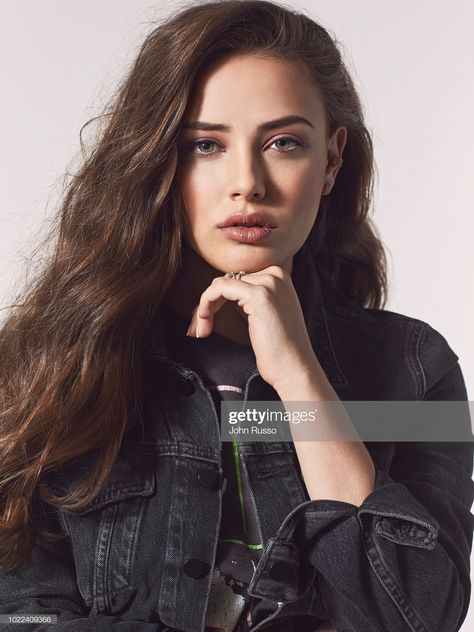 News Photo : Actor Katherine Langford is photographed for 20th... Langford Katherine, Katherine Langford, Bollywood Cinema, Actress Wallpaper, Popular Actresses, Beautiful Curly Hair, Dark Brown Hair Color, Dark Brown Eyes, Lili Reinhart