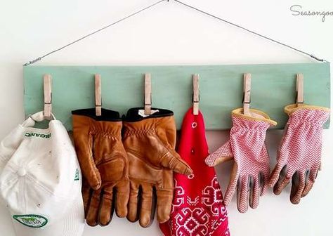 Best Storage Ideas, Glove Storage, Garage Wall Organizer, Diy Clipboard, Diy Mittens, Space Family, Garage Workshop Organization, Garage Tool Organization, Shed Organization