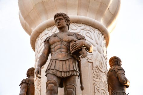 These 5 Ancient Rulers Changed the World. But Their Bodies Haven't Been Found | Discover Magazine Robert Sepehr, Battle Of Gaugamela, Alexander The Great Statue, Alexander The Great Quotes, Alexander Of Macedon, Rome Antique, The Great, Gabriel Garcia Marquez, Jax Teller