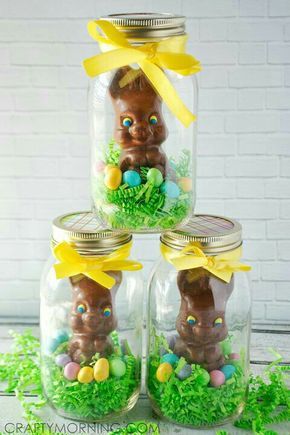 These are so adorable ! Easy to makie as well ! Easter Mason Jars, Crafty Morning, Easter Bunny Gifts, Chocolate Easter Bunny, Easter Goodies, Easter Projects, Chocolate Bunny, Easter Gift Baskets, Bunny Gifts