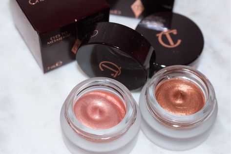 Charlotte Tilbury Eyes to Mesmerise Rose Gold & Star Gold Charlotte Tilbury Rose Gold Eyeshadow, Charlotte Tilbury Cream, Eyes To Mesmerise, Black Eye Pencil, Rose Gold Eye Makeup, Rose Gold Eyeshadow, Charlotte Tilbury Makeup, Wedding Day Makeup, Beauty Finds