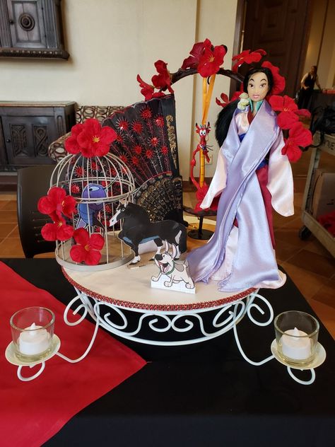 Mulan Themed Table, Mulan Centerpiece Ideas, Mulan Wedding, Mulan Birthday, Disney Centerpieces, Disney Themed Outfits, Disney Theme Party, Princess Bridal, Mulan Disney