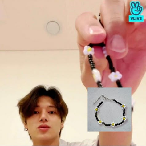 ATEEZ WOOYOUNG Beaded Bracelet at By Sakura Design. If you looking for handmade Kpop Jewelleries please visit our shop Wooyoung Bracelet, Kpop Bead Bracelets, Ateez Bracelet, Beads Kpop, Beaded Daisy Bracelet, Sakura Design, Bts Bracelet, Beaded Daisy, Kpop Diy