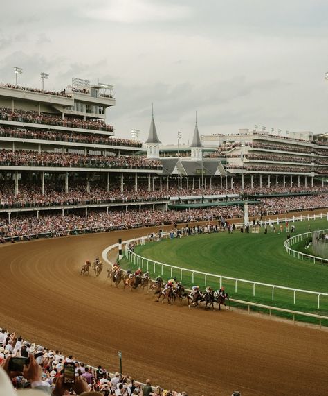 Race Horse Aesthetic, Horse Racing Photography, Horse Race Aesthetic, Horse Ranch Aesthetic, Horse Racing Aesthetic, Kentucky Derby Aesthetic, Derby Aesthetic, Rare Aesthetics, Malfoy Manor