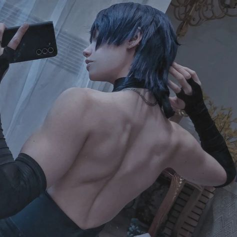 Scaramouche Cosplay, Anime Long Hair, Body Reference Drawing, Hot Damn, Body Reference, Body Poses, November 13, Pose Reference Photo, Man Photo