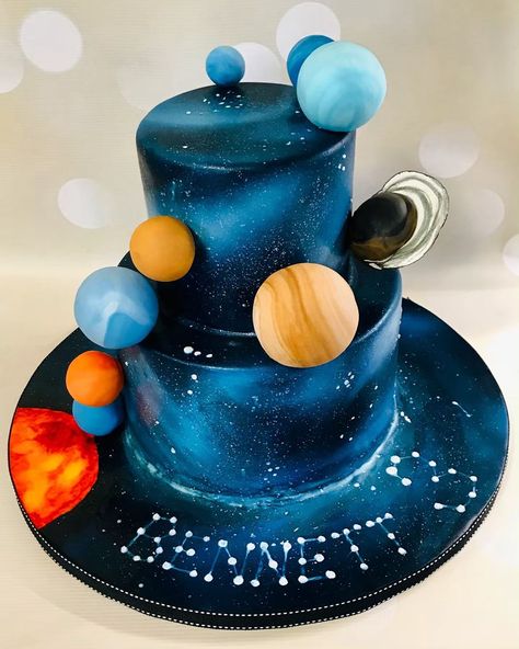 Cake For 6 Year Boy, Birthday Cake For 6 Year Boy, Birthday Cake For 7 Year Boy, Space Cakes, Solar System Cake, Baby 1st Birthday Cake, Birthday Cale, 6th Birthday Boys, Planet Cake