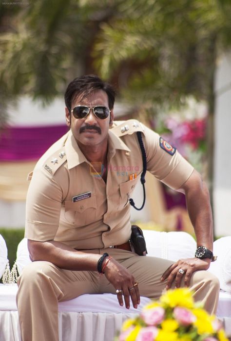 Singham Ajay Devgan, Vartika Singh, Ajju Bhai, 90s Cinema, Tough Men, Kajol Devgan, Indian Police Service, Indian Police, Ajay Devgan