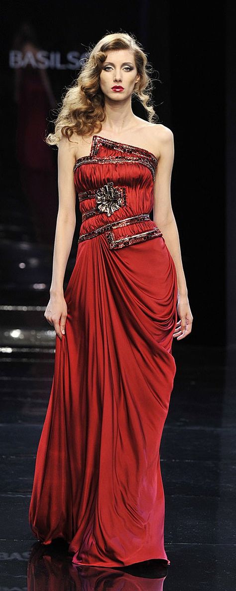 Basil Soda Sonbahar-Kış 2008-2009 - Haute couture - http://tr.orientpalms.com/basil-soda,789 Basil Soda Couture, 2008 Couture, Basil Soda, Character Clothing, Irina Shabayeva, Christopher Raeburn, Beauty Ideas, Elie Saab, Katy Perry