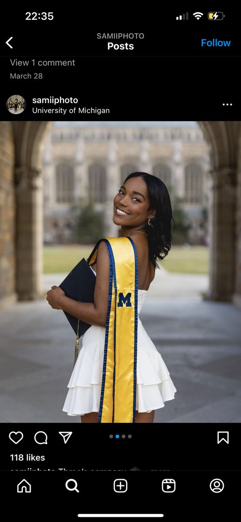 Umich Graduation Photos, University Of Michigan Graduation, College Graduation Photoshoot Ideas, College Grad Dresses, Graduation Pictures Ideas, College Grad Pics, Graduation Photoshoot Ideas, Graduation Photo Shoot, Photography Graduation