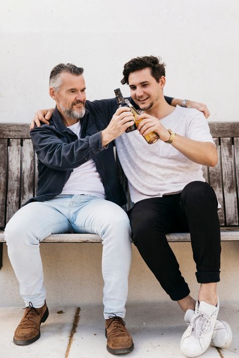 Father and son on bench with beer. Download it for free at freepik.com! #Freepik #freephoto #family #beer #wall #father #fatherday Dads Birthday Card Ideas, Kids Timeline, Father Son Photos, Son Photo Ideas, Happy Fathers Day Greetings, Birthday Card Ideas, Beer Wall, Sons Day, Dads Birthday