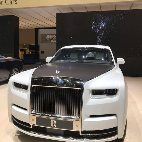 Rolls Royce Wallpaper, Vintage Rolls Royce, Bentley Rolls Royce, Rolls Royce Dawn, Rolls Royce Motor Cars, Luxury Cars Rolls Royce, Rolls Royce Cullinan, New Luxury Cars, Rolls Royce Wraith