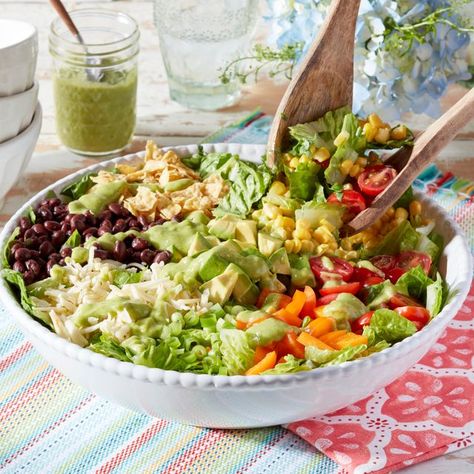 Southwestern Salad Recipes, Southwestern Salad, Avocado Dressing, Bbq Sides, Romaine Lettuce Salad, Summer Recipes Dinner, Homemade Salads, Homemade Salad Dressing, Grilled Corn