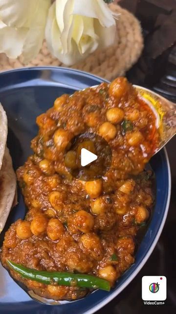 the food on Instagram: "Chole masala Puri recipe 😋😋😋 . . #relax #recipeoftheday #recipes #reelsinstagram #reciepe #reels #reelitfeelit #reelandia #trending #trendingnow #trendingcongs #trendingreels #viralreels #viralcookingvideos #viralreel #explorepage #expolremore #cookingwithlove #cookingvideos #cokkingfood #cookingtips #cooking" Puri Curry Recipe, Best Chole Recipe, Chhole Recipe, Masala Puri Recipe, Chole Masala Recipe, Chole Recipe, Masala Puri, Chole Masala, Puri Recipe