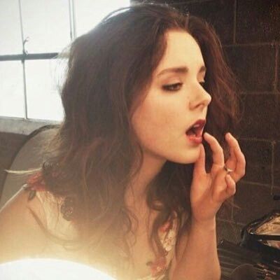 Kate Fuller, Madison Davenport, Hungry Hearts, Dusk Till Dawn, Cute Friend Photos, Quentin Tarantino, Cute Friends, Gecko, Girl Icons