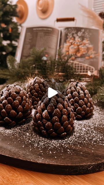 Michaela Haban | Bohème aesthetic | Fashion | Creativity on Instagram: "Delicious chocolate pinecones 🎄
A perfect Christmas dessert you loved already last year so much🤎

The recipe is very easy.
• you bake a basic chocolate tart ( the recipe is in my story highlights recipes.
• 50-60ml whipped cream depending how dry your tart is.
• 80g ground almonds ( ad more or less until you have your desire mixture. The final dough should be soft not dry so you can make cones that hold their shape.
• Crisp choco cereal to make the outside of the pinecone.
• powered sugar to dust on
• no baking required. Keep refrigerated until you serve them.
Before dust a bit of powdered sugar over them to give them beautiful touch of winter.

.

#aestheticfood #storyofmytable #christmas2023 #weihnachtsstimmung #ch Chocolate Pinecones, Perfect Christmas Dessert, Chocolate Cereal, Christmas Dessert, Ground Almonds, Chocolate Tart, Story Highlights, Delicious Chocolate, Christmas Desserts