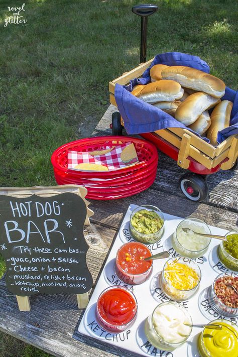 Host an Americana Summer Picnic - Revel and Glitter Hot Dog Party, Americana Summer, Party Food Bars, Cookout Party, Hot Dog Bar, Baby Shower Bbq, Party Food Platters, Hot Dog Recipes, Barbecue Party