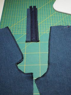 How to sew a fly front zipper (including pocket lining) Jeans Sewing, Ginger Jeans, Industrial Sewing, Sewing For Beginners, How To Sew, Sewing Tips, Sewing Hacks, Sewing Tutorials, Workout Pants