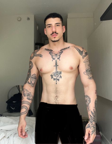 Pec Tattoo Men Ideas, Gay Tattoo Men, V-line Men, Poses Reference Male, Poem Tattoo, Hacks For Men, Amor Tattoo, Tattoo Male, Gay Tattoo