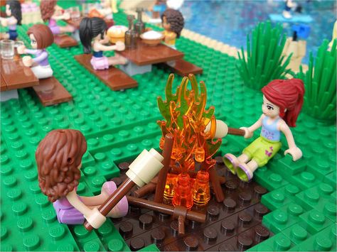 LEGO Friends: Rainbow Holiday Center | Built for exhibition … | Flickr Lego Campfire, Lego Tutorials, Lego Camp, Lego Juniors, Holiday Centers, Lego Club, Lego Table, Lego Diy, Gingerbread Christmas Decor