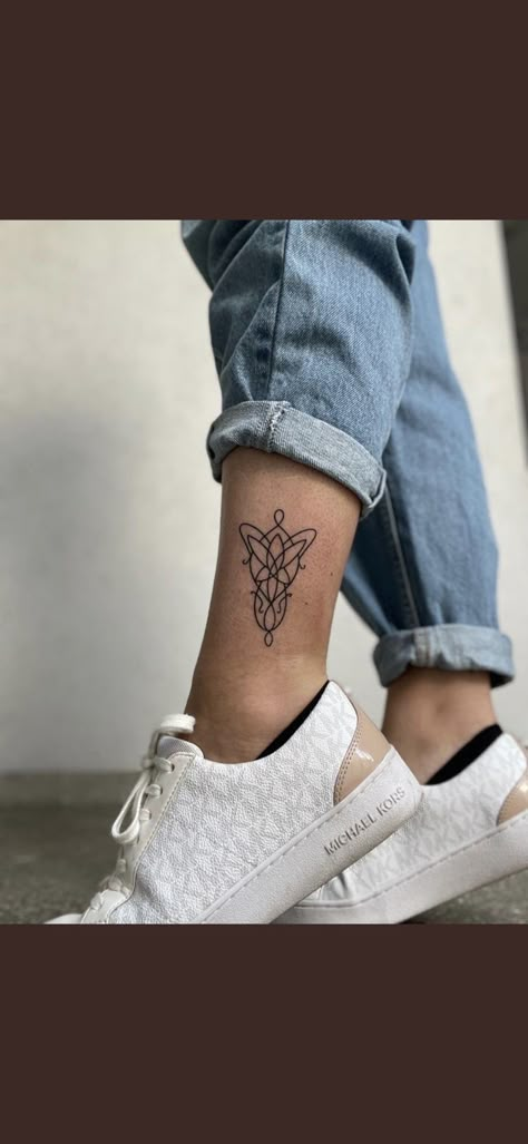 Lotr Tattoo Evenstar, Lord Of The Rings Tattoo Evenstar, The Evenstar, Arwen Lord Of The Rings Tattoo, Lord Of The Rings Line Tattoo, Lord Of The Ring Tattoos, Lord Of The Rings Small Tattoo, Lotr Tattoo Women, Lotr Evenstar Tattoo