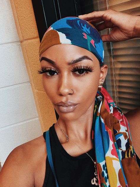 ellebellexxxx Headwrap Hairstyles, Natural Hair Movement, Head Wrap Styles, Hair Wrap Scarf, Hair Scarf Styles, Head Scarf Styles, African Head Wraps, Bald Women, Texturizer On Natural Hair