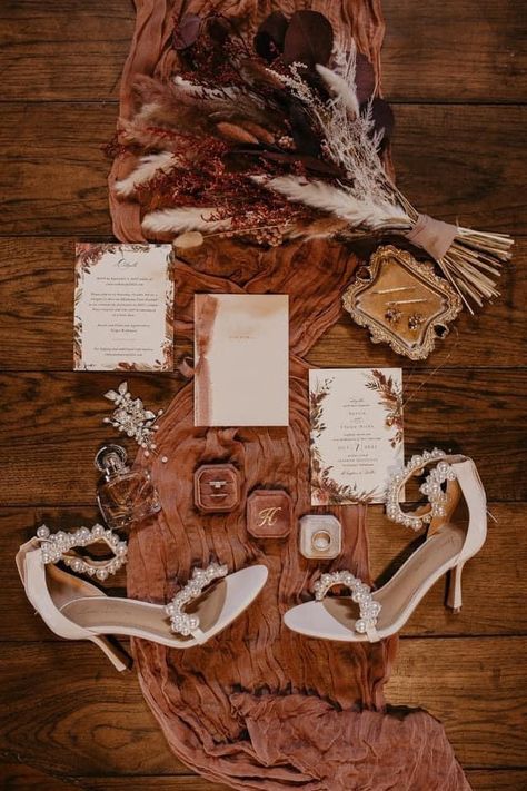 Western Wedding Bridal Bouquets, Western Wedding Flatlay, Branding Cowhide At Wedding, Boho Wedding Detail Shots, Western Wedding Details Photography, Western Isle Decorations, Boho Wedding Details, Boho Western Wedding Invitations, Western Wedding Fall