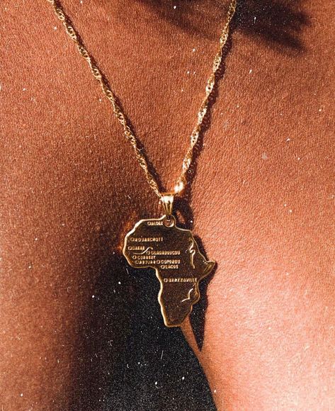 Africa Necklace, Dope Jewelry Accessories, Map Pendant, African Necklace, Golden Necklace, Map Necklace, Africa Map, Jewelry Accessories Ideas, Dope Jewelry