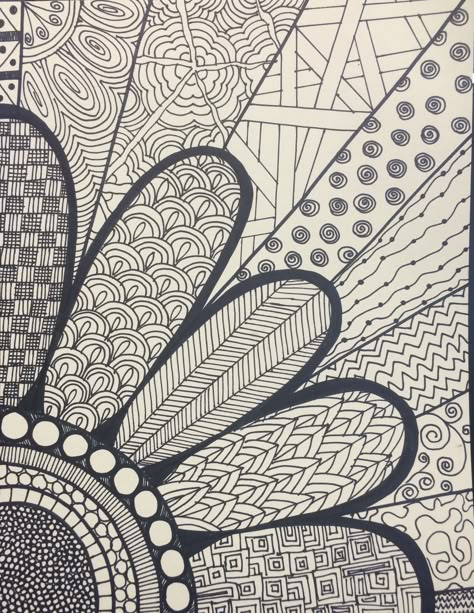 Vignette Drawing Flower, Leaf Drawing Pattern Zen Tangles, Vignette Drawing Easy, Stilasi Flora, Vignette Drawing, Easy Mandala Drawing, Mandala Art Therapy, Zen Doodle Patterns, Doodle Art Drawing