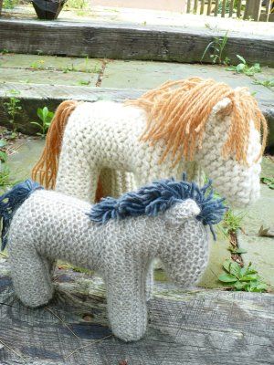 Ithaca Waldorf Handwork & more: Knit grade 3 Horse Waldorf Handwork, Waldorf Inspired Toys, Knitting Club, Waldorf Crafts, Crochet Horse, Little Cotton Rabbits, Animal Knitting Patterns, Horse Pattern, Knitted Animals