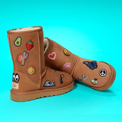 @ugg: “Peel, stick, voila. You've patched it. Link in bio to customize your shoes with playful patches.…” Sneaker Fits, Ugg Boots Outlets, Boots Ugg, Uggs Outfit, Ugg Slippers, Victorias Secret Models, Paris Street, Your Shoes, Winter Days