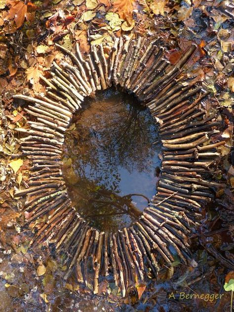 Portugal Garden, Andy Goldworthy, Outdoor Altar, Nature Mandala, Ephemeral Art, Andy Goldsworthy, Have Inspiration, Earth Art, Forest School