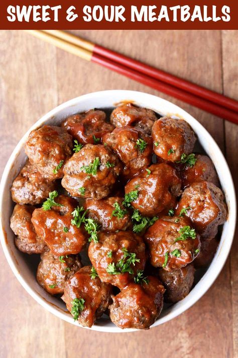 An easy recipe for delicious, sticky, sweet-and-sour meatballs, smothered in a tasty sauce. Quickly bake them in the oven, then coat them in the sauce. Sweet And Sour Turkey Meatballs Healthy, Turkey Meatballs Sweet And Sour, Sweet And Sour Ground Turkey, Sweet Sour Meatballs Easy, Healthy Sweet And Sour Meatballs, Sweet And Sour Meatballs Oven, Sweat And Sour Meatballs, Sweet And Sour Turkey Meatballs, Easy Sweet And Sour Meatballs